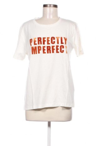 Γυναικείο t-shirt B.Young, Μέγεθος L, Χρώμα Λευκό, Τιμή 11,14 €