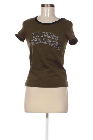 Damen T-Shirt Cropp, Größe S, Farbe Grün, Preis 4,66 €