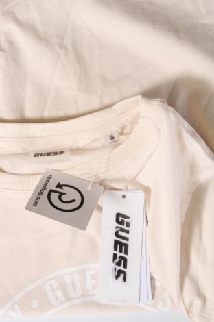 Γυναικείο t-shirt Guess, Μέγεθος S, Χρώμα Εκρού, Τιμή 37,11 €