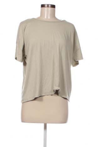 Damen T-Shirt Guido Maria Kretschmer for About You, Größe M, Farbe Grün, Preis € 4,66