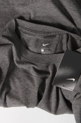 Dámske tričko Nike, Veľkosť S, Farba Sivá, Cena  31,96 €
