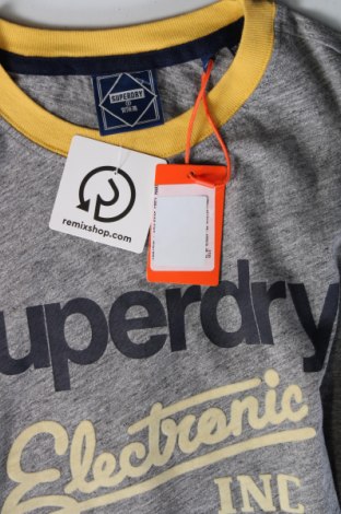 Дамска тениска Superdry, Размер M, Цвят Сив, Цена 40,00 лв.