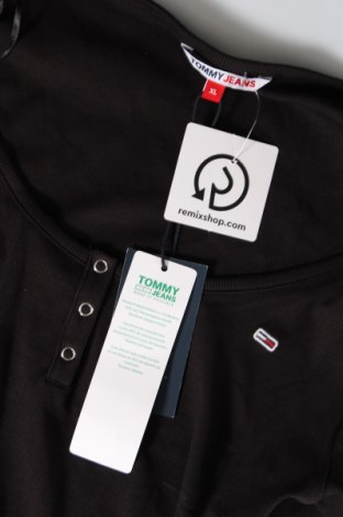 Damen T-Shirt Tommy Jeans, Größe XL, Farbe Schwarz, Preis 37,11 €
