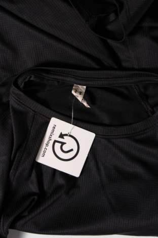 Дамска тениска Under Armour, Размер M, Цвят Черен, Цена 27,00 лв.