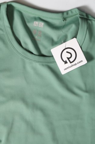 Дамска тениска Uniqlo, Размер M, Цвят Зелен, Цена 16,00 лв.