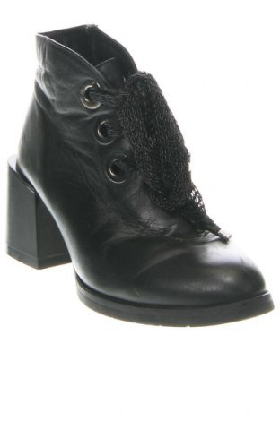 Dámské boty , Velikost 37, Barva Černá, Cena  525,00 Kč