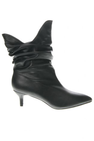 Dámské boty , Velikost 39, Barva Černá, Cena  347,00 Kč