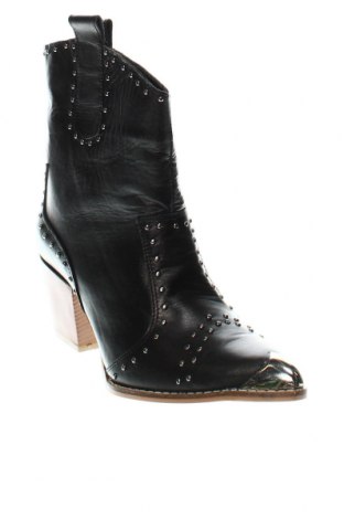Dámské boty , Velikost 39, Barva Černá, Cena  558,00 Kč