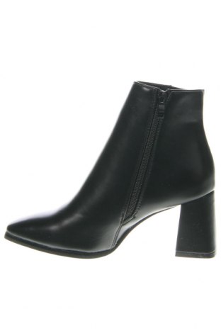 Dámské boty  Irl, Velikost 37, Barva Černá, Cena  725,00 Kč
