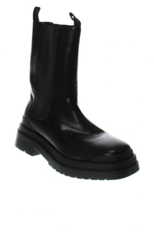 Dámské boty  Karl Lagerfeld, Velikost 40, Barva Černá, Cena  3 990,00 Kč