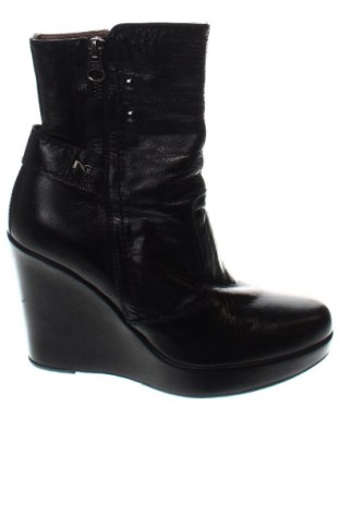 Dámské boty  Nero Giardini, Velikost 35, Barva Černá, Cena  1 572,00 Kč
