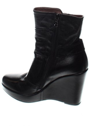 Dámské boty  Nero Giardini, Velikost 35, Barva Černá, Cena  1 498,00 Kč