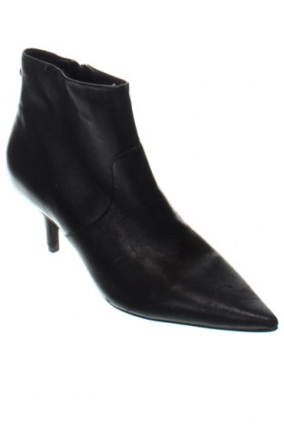 Dámské boty  Steve Madden, Velikost 37, Barva Černá, Cena  2 074,00 Kč