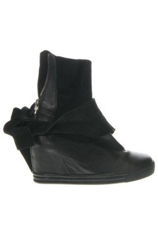 Dámské boty  Tendenz, Velikost 37, Barva Černá, Cena  317,00 Kč
