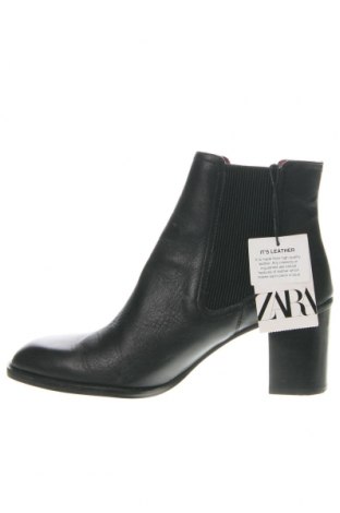 Damen Stiefeletten Zara, Größe 39, Farbe Schwarz, Preis 25,21 €