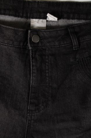 Dámske džínsy , Veľkosť XL, Farba Čierna, Cena  4,11 €