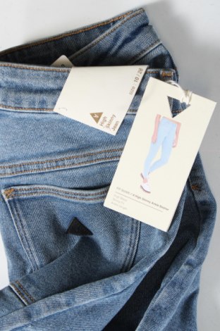 Дамски дънки Abrand Jeans, Размер XS, Цвят Син, Цена 35,34 лв.