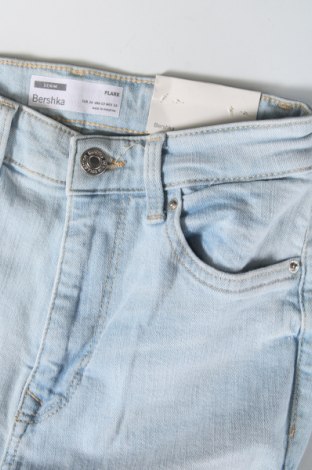 Damen Jeans Bershka, Größe XS, Farbe Blau, Preis 23,71 €