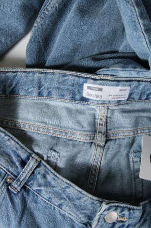 Damskie jeansy Bershka, Rozmiar XL, Kolor Niebieski, Cena 122,61 zł