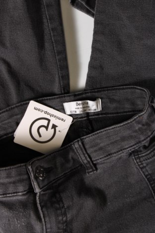 Damen Jeans Bershka, Größe S, Farbe Grau, Preis 8,10 €