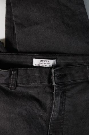 Damen Jeans Bershka, Größe M, Farbe Grau, Preis 11,10 €
