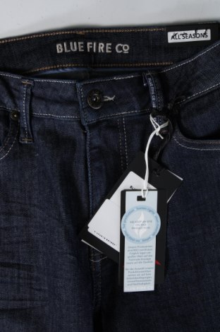 Dámske džínsy  Blue Fire Co, Veľkosť S, Farba Modrá, Cena  3,56 €