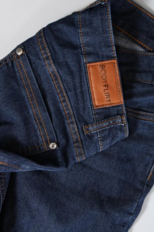 Damen Jeans Body Flirt, Größe S, Farbe Blau, Preis 3,03 €