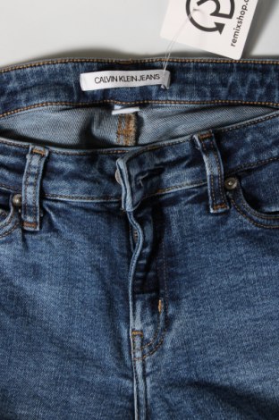 Dámske džínsy  Calvin Klein Jeans, Veľkosť M, Farba Modrá, Cena  38,56 €