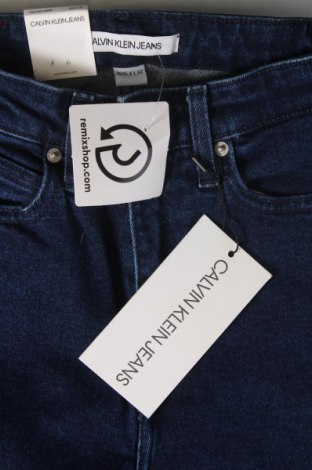 Дамски дънки Calvin Klein Jeans, Размер XS, Цвят Син, Цена 70,20 лв.