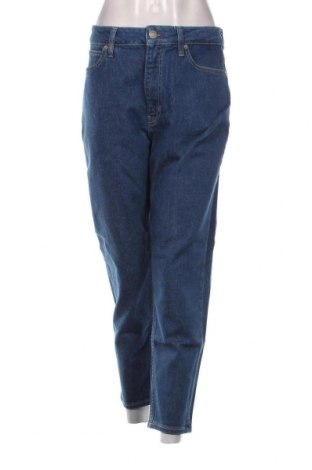 Damskie jeansy Calvin Klein Jeans, Rozmiar M, Kolor Niebieski, Cena 249,49 zł