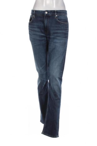 Дамски дънки Calvin Klein Jeans, Размер XL, Цвят Син, Цена 156,00 лв.