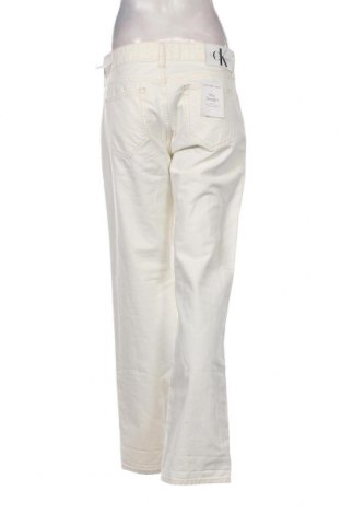 Дамски дънки Calvin Klein Jeans, Размер M, Цвят Екрю, Цена 88,92 лв.