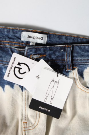 Dámske džínsy  Desigual, Veľkosť XL, Farba Modrá, Cena  41,67 €