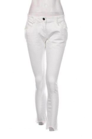 Γυναικείο Τζίν Gina, Μέγεθος M, Χρώμα Λευκό, Τιμή 11,38 €