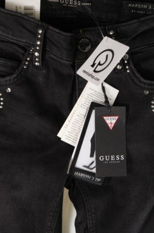 Damen Jeans Guess, Größe S, Farbe Schwarz, Preis 50,54 €