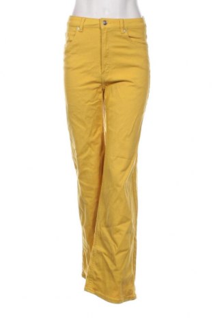 Дамски дънки H&M Divided, Размер S, Цвят Жълт, Цена 54,10 лв.