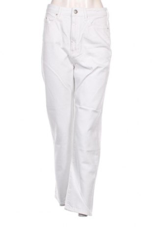 Damskie jeansy Karl Lagerfeld, Rozmiar S, Kolor Biały, Cena 575,48 zł
