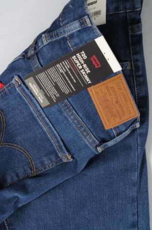 Дамски дънки Levi's, Размер XS, Цвят Син, Цена 68,80 лв.