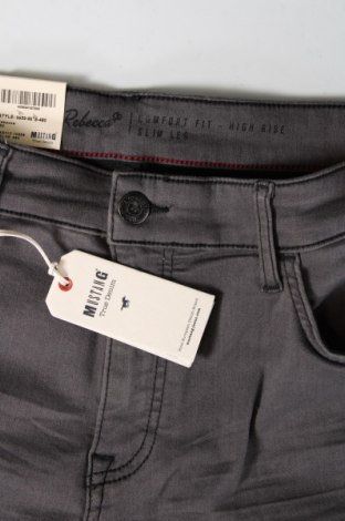 Damen Jeans Mustang, Größe XL, Farbe Grau, Preis € 11,51