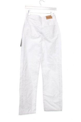 Damskie jeansy NA-KD, Rozmiar XS, Kolor Biały, Cena 247,89 zł