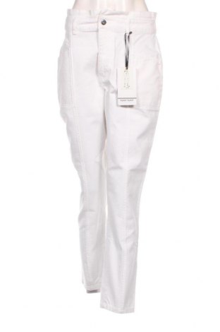 Damen Jeans Naf Naf, Größe M, Farbe Weiß, Preis 8,63 €