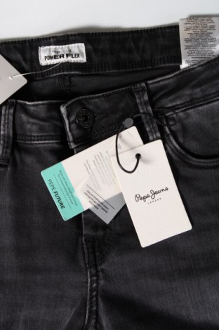 Дамски дънки Pepe Jeans, Размер L, Цвят Сив, Цена 172,00 лв.