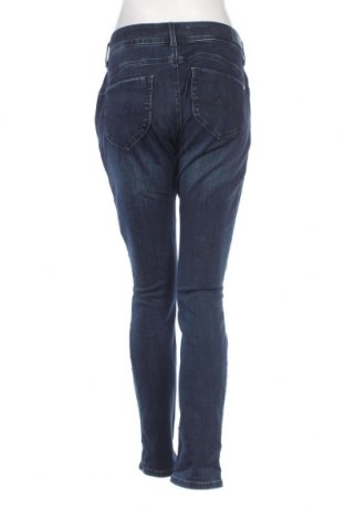 Дамски дънки Pepe Jeans, Размер L, Цвят Син, Цена 30,96 лв.