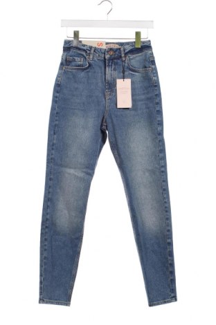Dámske džínsy  Pieces, Veľkosť XS, Farba Modrá, Cena  10,64 €