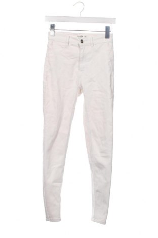 Damskie jeansy Pull&Bear, Rozmiar XS, Kolor Biały, Cena 73,88 zł