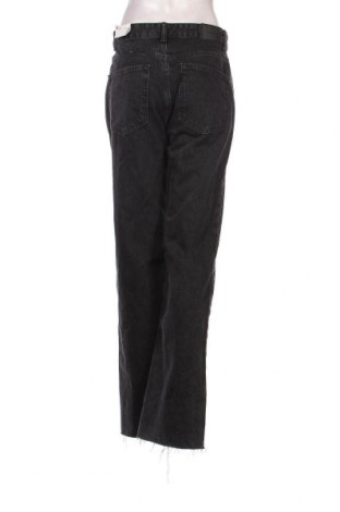 Γυναικείο Τζίν Pull&Bear, Μέγεθος M, Χρώμα Γκρί, Τιμή 15,65 €