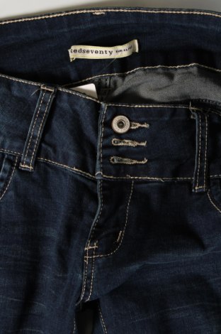 Dámske džínsy  Red Seventy, Veľkosť XL, Farba Modrá, Cena  8,88 €