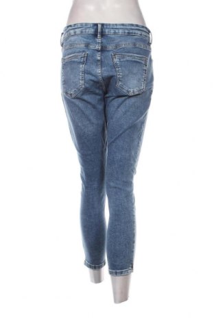 Γυναικείο Τζίν Reserved, Μέγεθος M, Χρώμα Μπλέ, Τιμή 17,94 €