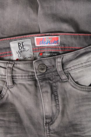 Damen Jeans Street One, Größe XS, Farbe Grau, Preis 8,56 €