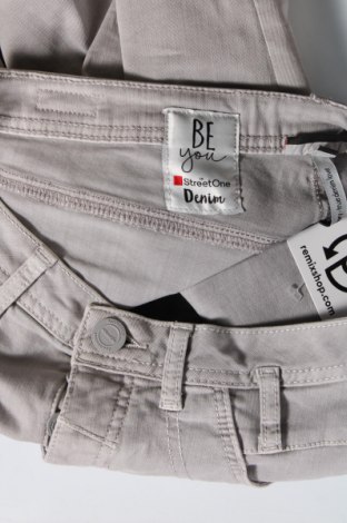 Damen Jeans Street One, Größe M, Farbe Grau, Preis € 4,28